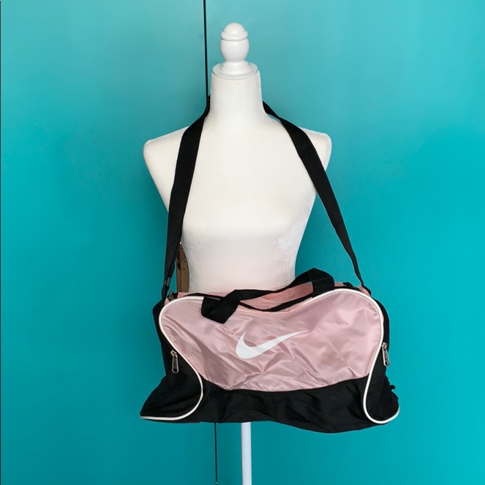 Nike duffle bag